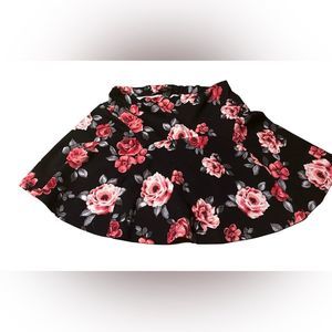 Forever 21 Black skirt with pink flowers size s